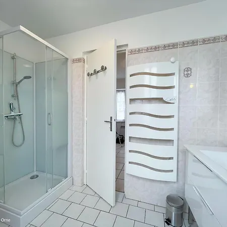 Maison De Caractere Pres Du De Rabodanges, Ideale Pour Familles - Fr-1-497-237 Putanges