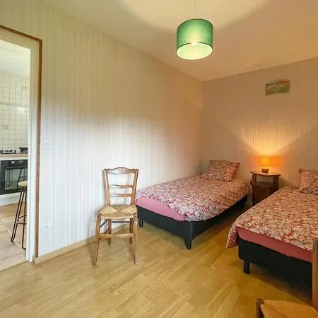 Dom wakacyjny Maison De Caractere Pres Du De Rabodanges, Ideale Pour Familles - Fr-1-497-237