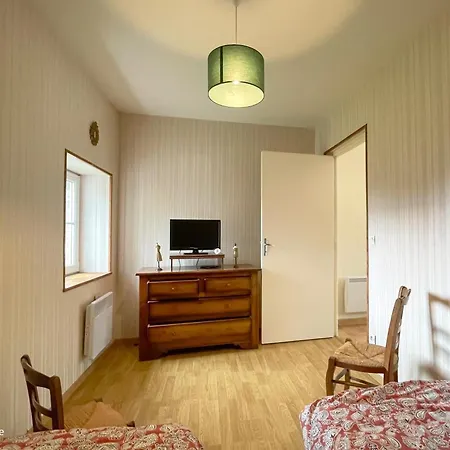 Dom wakacyjny Maison De Caractere Pres Du De Rabodanges, Ideale Pour Familles - Fr-1-497-237 *