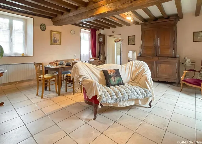 Maison De Caractere Pres Du De Rabodanges, Ideale Pour Familles - Fr-1-497-237 *