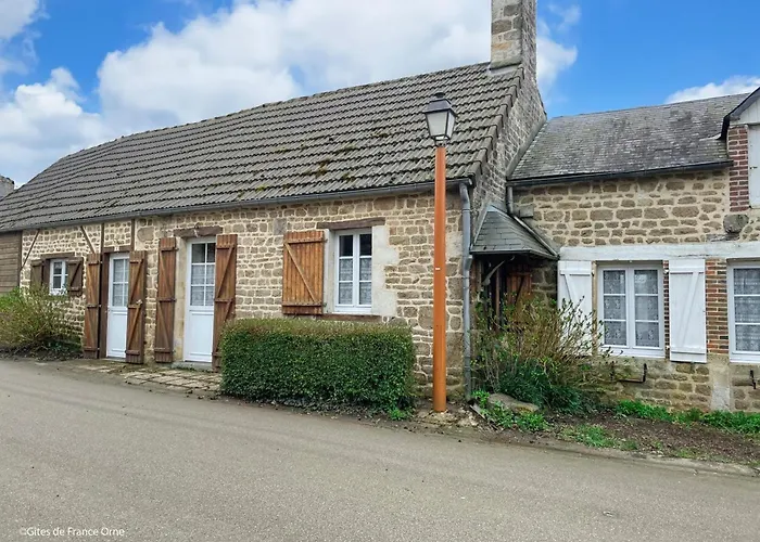 Dom wakacyjny Maison De Caractere Pres Du De Rabodanges, Ideale Pour Familles - Fr-1-497-237