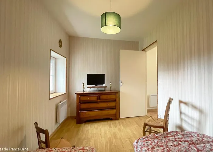 Dom wakacyjny Maison De Caractere Pres Du De Rabodanges, Ideale Pour Familles - Fr-1-497-237 *